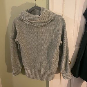 Sea foam green Anne Taylor Loft size small turtleneck